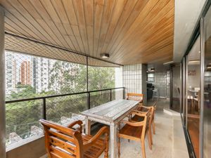 Image 11 - 921667