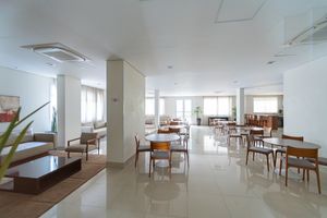 Image 37 - 921672