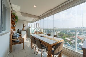 Image 15 - 921672
