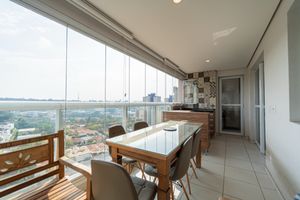 Image 19 - 921672