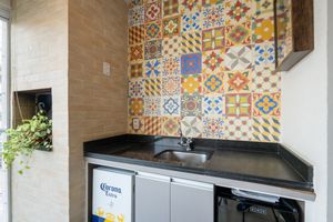 Image 10 - 921673