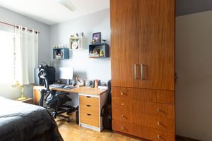 Image 16 - 921674