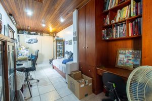 Image 26 - 921674
