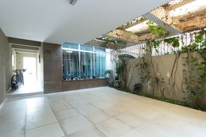 Image 35 - 921674
