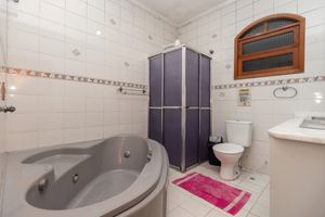 Image 12 - 921676