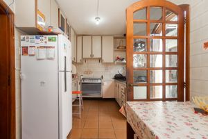 Image 17 - 921676