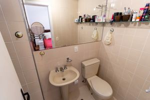 Image 19 - 921697