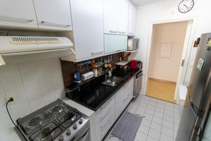 Image 22 - 921697