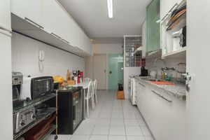 Image 34 - 921701