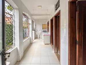 Image 36 - 921703