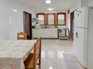 Image 27 - 921703