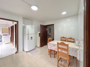 Image 30 - 921703