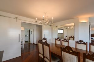 Image 17 - 921707