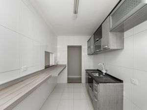 Image 25 - 921714