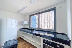 Image 30 - 921715