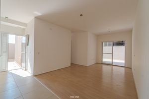 Image 11 - 921716