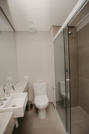 Image 35 - 921722