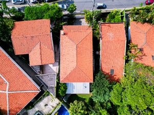 Image 44 - 921729