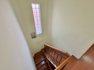 Image 16 - 921731
