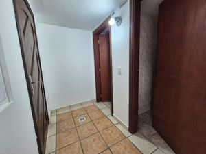 Image 4 - 921733