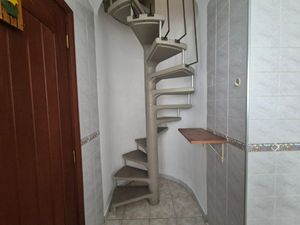 Image 5 - 921733