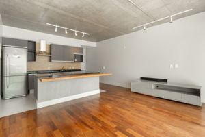 Image 4 - 921735