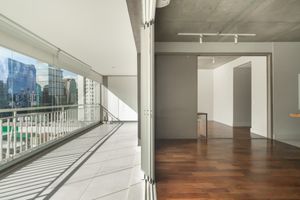 Image 13 - 921735