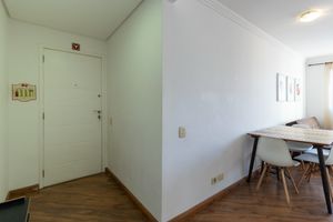 Image 3 - 921737