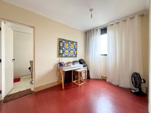 Image 32 - 921738