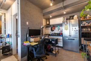 Image 3 - 921740