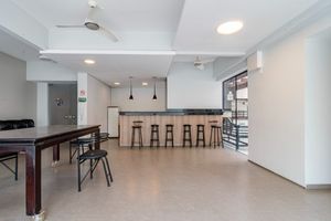 Image 39 - 921744