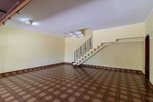 Image 13 - 921748