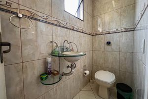 Image 9 - 921767