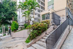 Image 1 - 921780