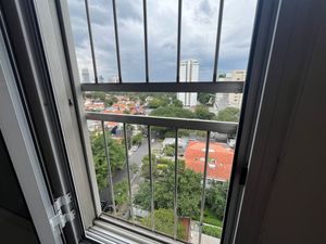 Image 8 - 921781