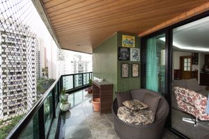 Image 8 - 921789
