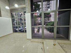 Image 15 - 921795