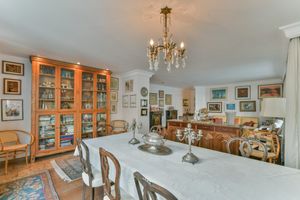Image 13 - 921798