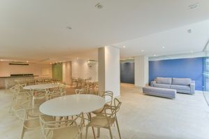 Image 31 - 921798