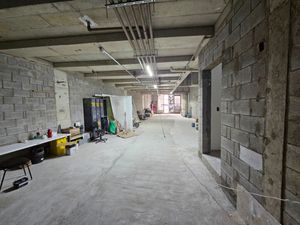 Image 10 - 921799