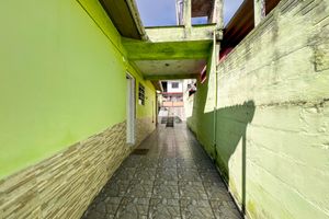 Image 9 - 921803