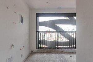 Image 5 - 921805