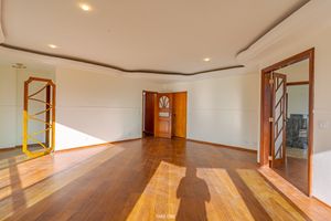 Image 3 - 921811