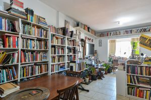 Image 1 - 921814