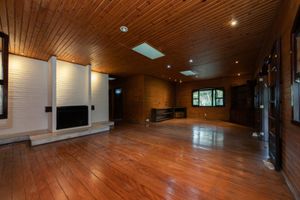 Image 19 - 921817
