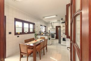 Image 11 - 921819