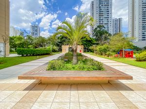 Image 34 - 921820