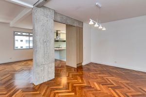Image 35 - 921822
