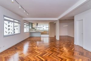 Image 34 - 921822
