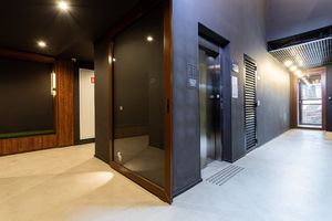 Image 30 - 921825